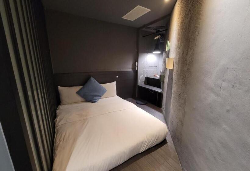 اتاق اکونومی, Check Inn Taichung Liming