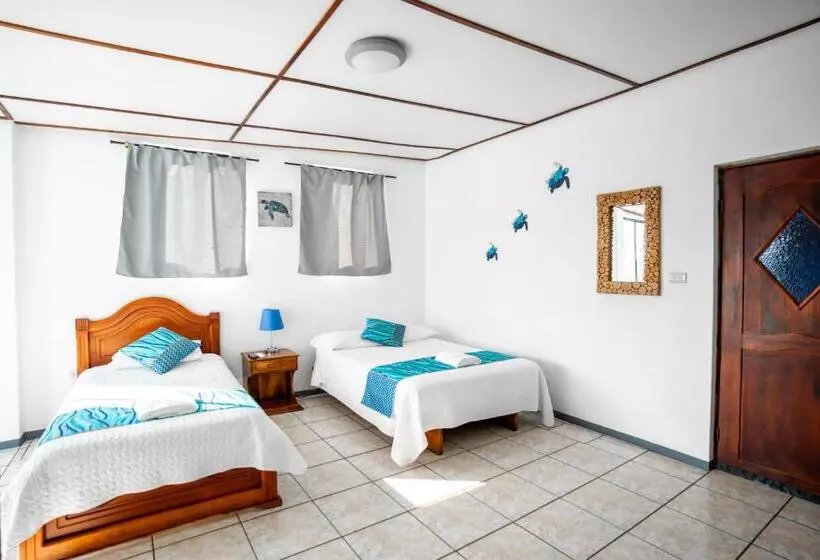 バルコニー付きデラックスルーム, Maidith Galapagos Inn
