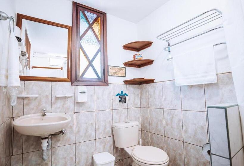 اتاق لوکس با بالکن, Maidith Galapagos Inn