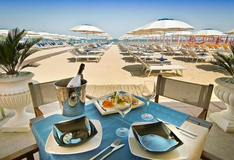 Pokój Standard, Mocambo