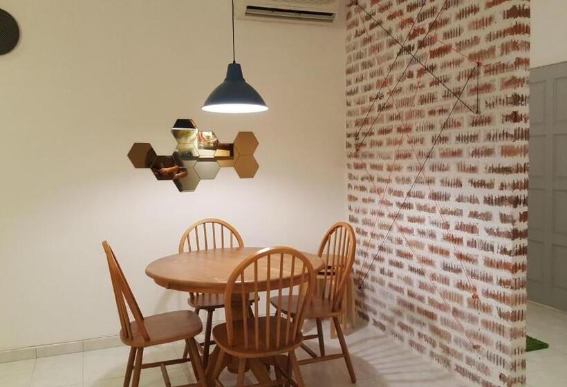 １階の１ベッドルームアパートメント, Tulip