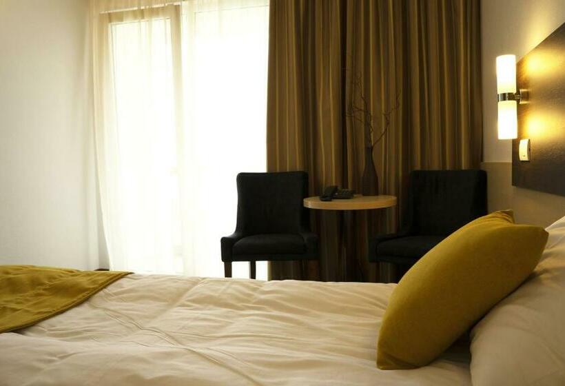 Номер Стандартный Кровать Куин, Zenith