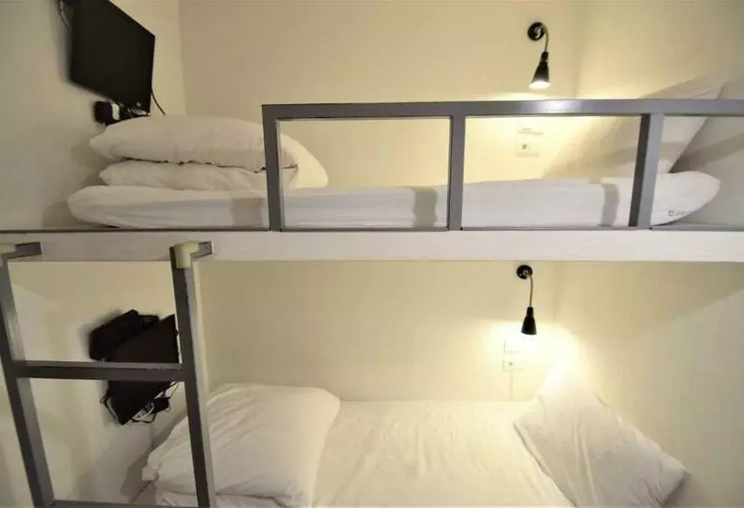 اتاق استاندارد با سرویس بهداشتی مشترک, Inn Cube Taipei Main Station