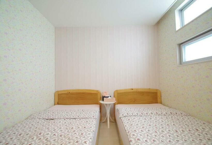 غرفة قياسية, Umioto ウミオト 夫婦 カップル 女性一人旅に大人気のナイトプール付き ゲストハウス 宮古島