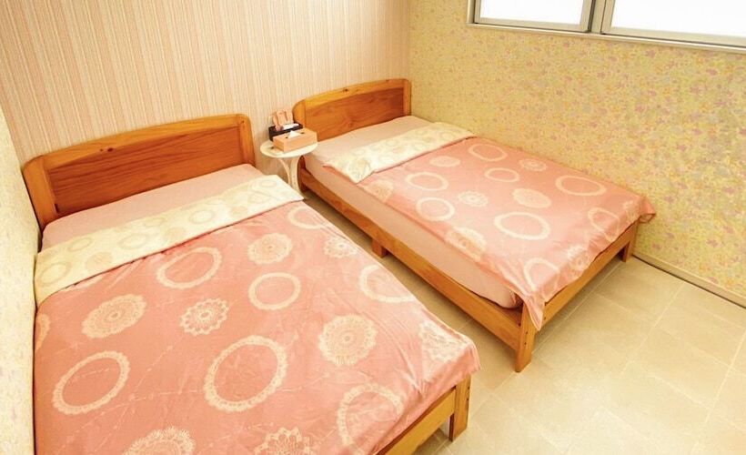 غرفة قياسية, Umioto ウミオト 夫婦 カップル 女性一人旅に大人気のナイトプール付き ゲストハウス 宮古島