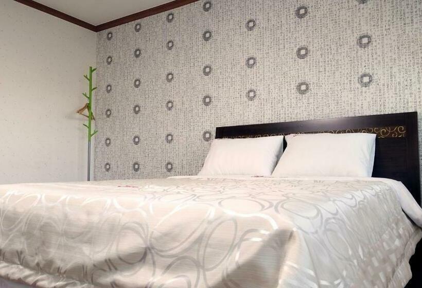 Номер Стандарт, Happy Memory