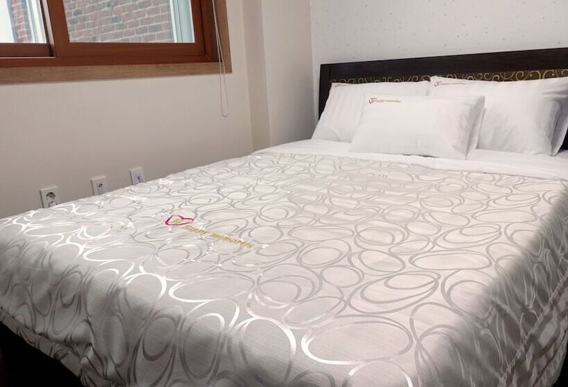 Номер Стандарт, Happy Memory