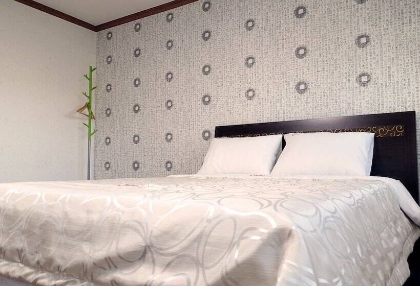 Номер Стандарт, Happy Memory