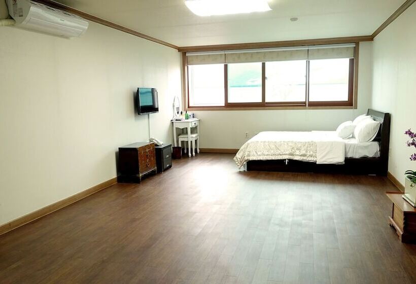 Номер Deluxe, Happy Memory