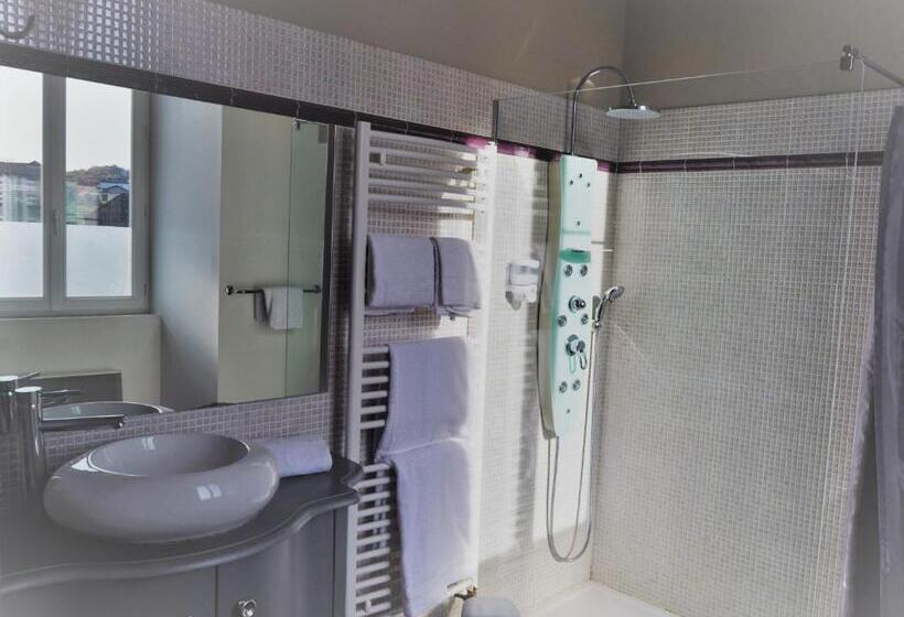 اتاق استاندارد, Le Château D'orleix