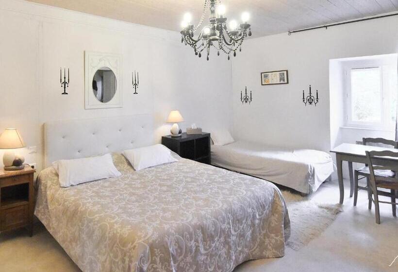 اتاق خانوادگی, Le Château D'orleix