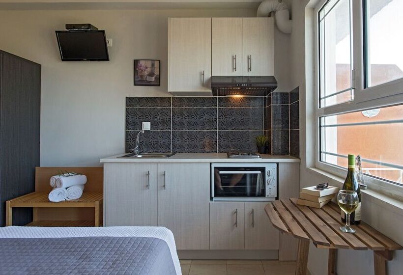 Studio Standard Vue Mer, Sand And Sea