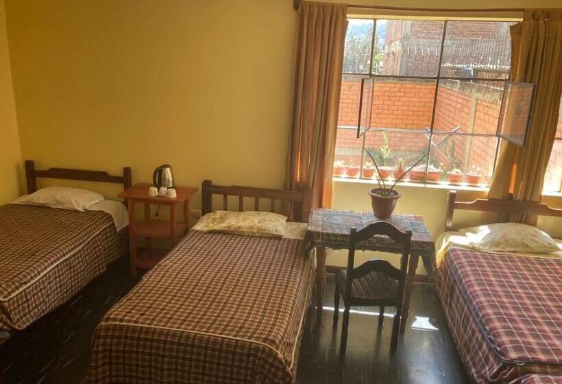 חדר סטנדרט לשלושה, Cayesh Guest House