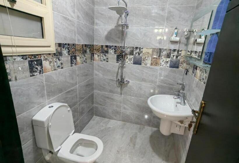 سوییت جونیور با بالکن, Gem Overlooking Inn