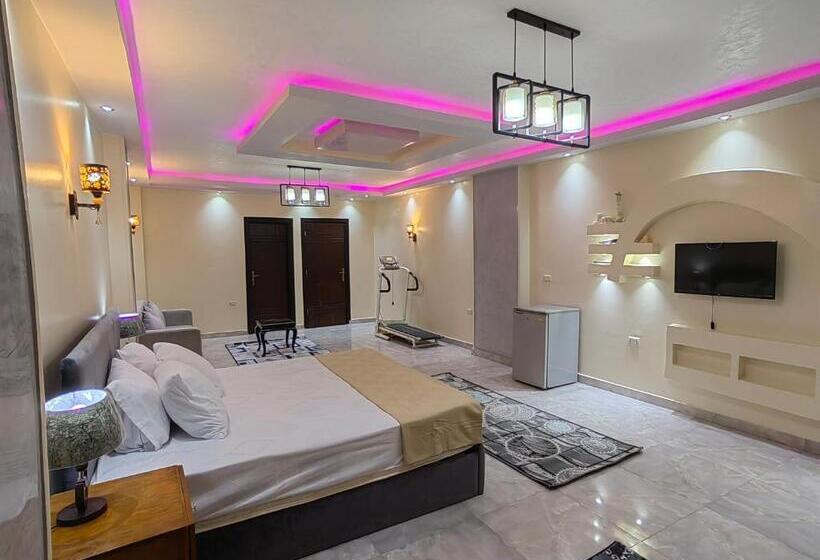 سوییت جونیور با بالکن, Gem Overlooking Inn