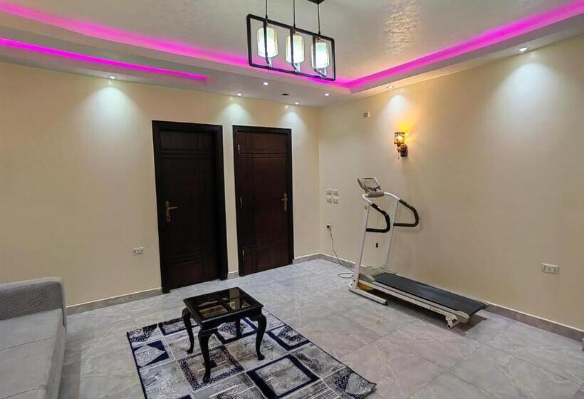 سوییت جونیور با بالکن, Gem Overlooking Inn