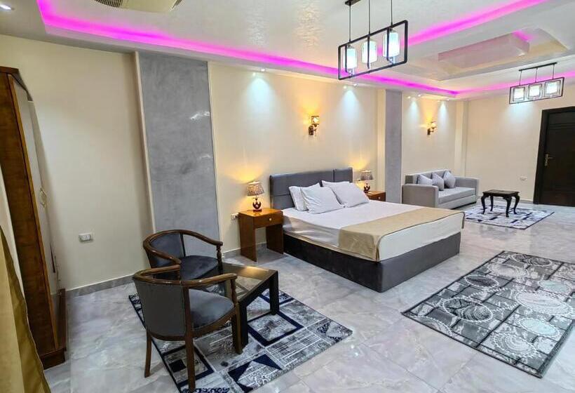 سوییت جونیور با بالکن, Gem Overlooking Inn