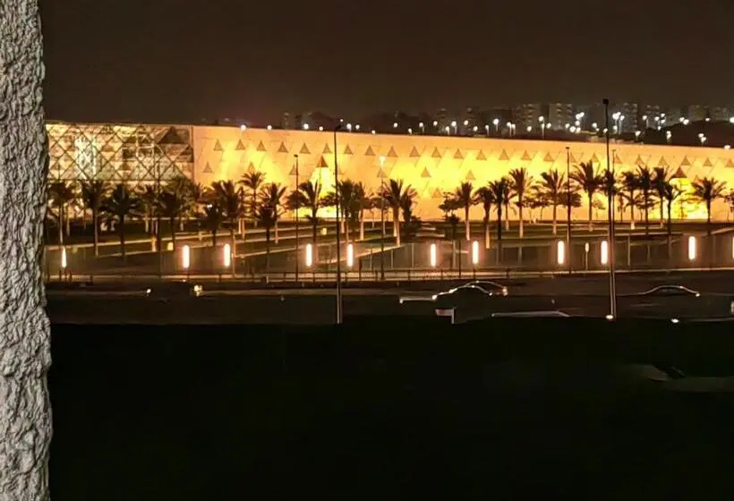 سوئیت با بالکن, Gem Overlooking Inn