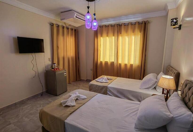 اتاق لوکس, Gem Overlooking Inn