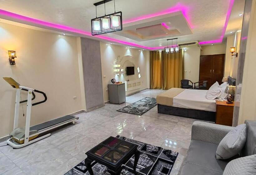 سوییت جونیور با بالکن, Gem Overlooking Inn