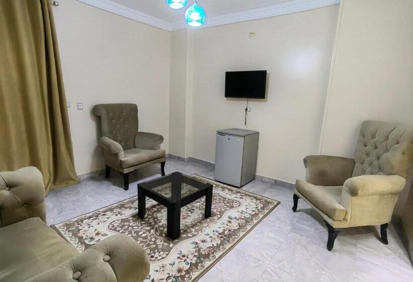 سوئیت با بالکن, Gem Overlooking Inn