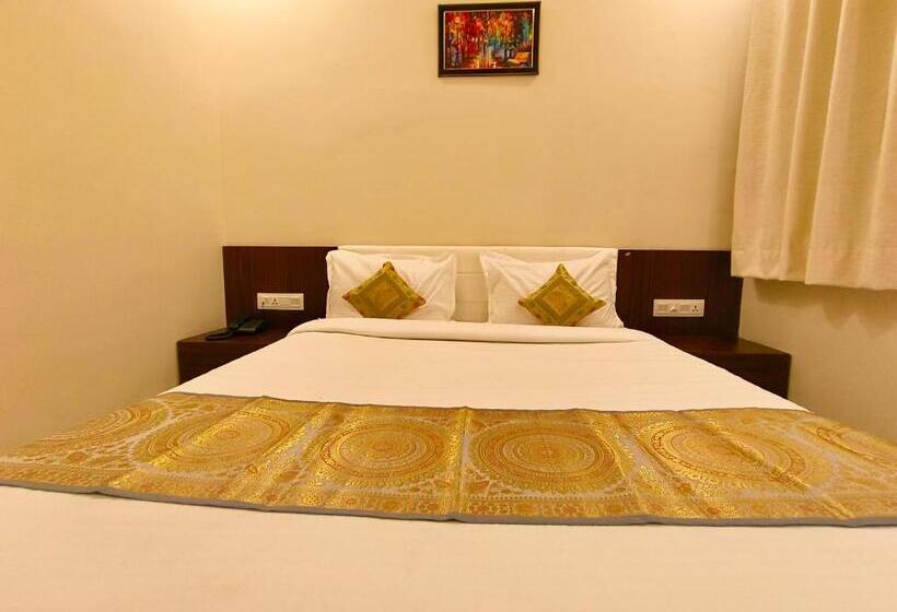 اتاق لوکس, Veer Palace Near Udaipole Udaipur