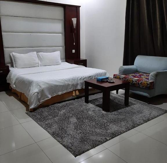 디럭스 스튜디오, Ahlin Suites 3