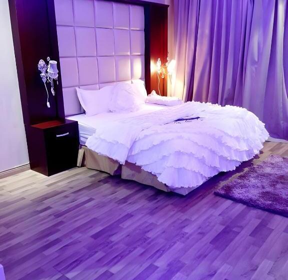 스위트, Ahlin Suites 3