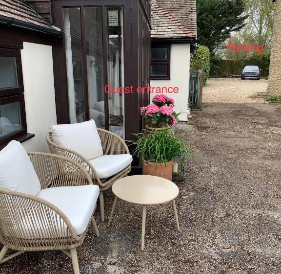 غرفة ديلوكس سرير كينج, The Byre