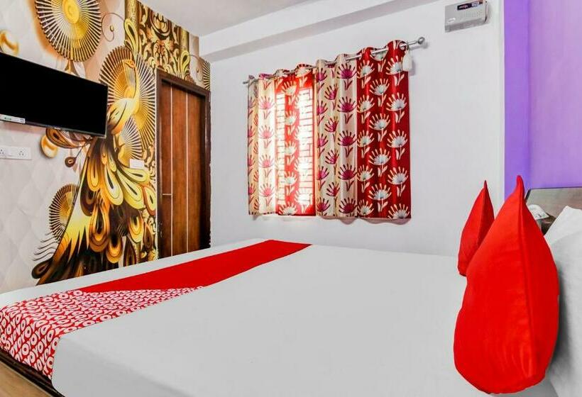 Üç Kişilik Klasik oda, Oyo Flagship 81375  Couple Friendly