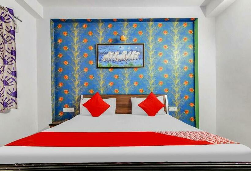 Üç Kişilik Klasik oda, Oyo Flagship 81375  Couple Friendly