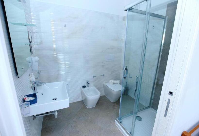 Номер Стандарт, Sand