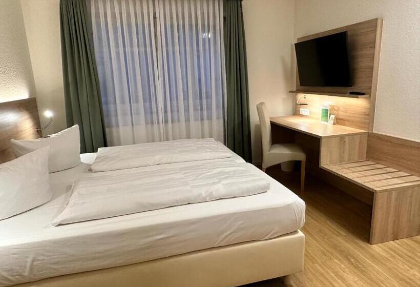 标准间, Bronnbacher Hof