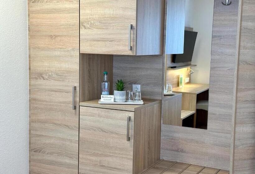 标准间, Bronnbacher Hof