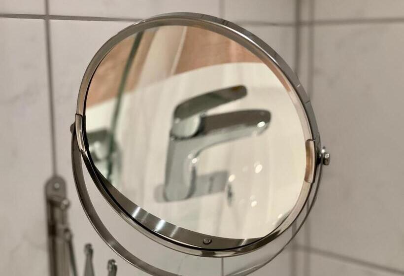 豪华房间, Bronnbacher Hof