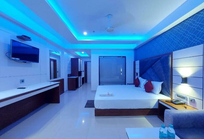 Quarto Deluxe, Royal Gitanjali Resort