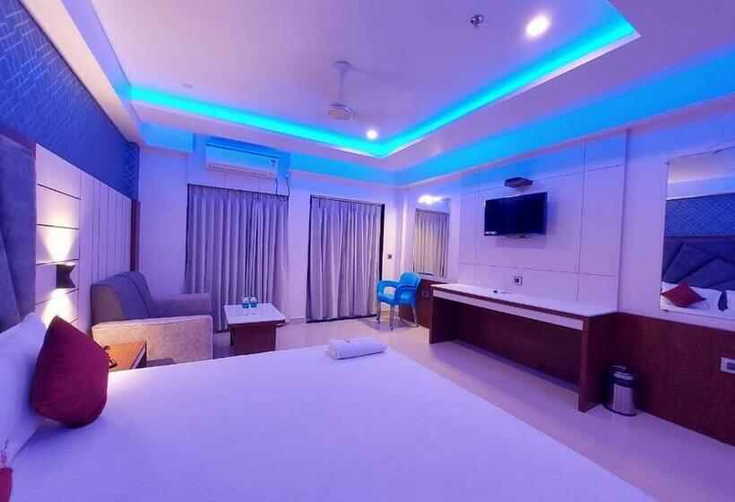 Quarto Deluxe, Royal Gitanjali Resort