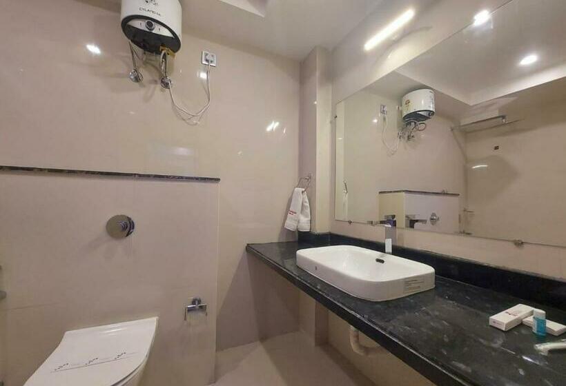 Quarto Deluxe, Royal Gitanjali Resort