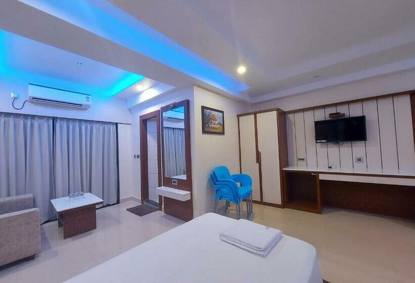 Quarto Deluxe, Royal Gitanjali Resort