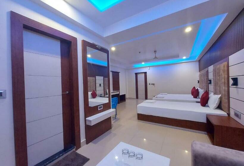 Quarto Deluxe, Royal Gitanjali Resort