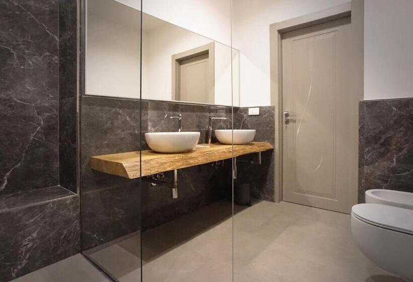 آپارتمان سوپریور 1 خوابه, New Moon Rooms