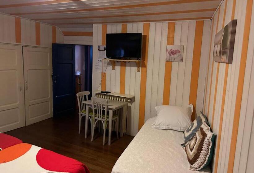 חדר משפחתי, Chambres D Hôtes La Cheminée