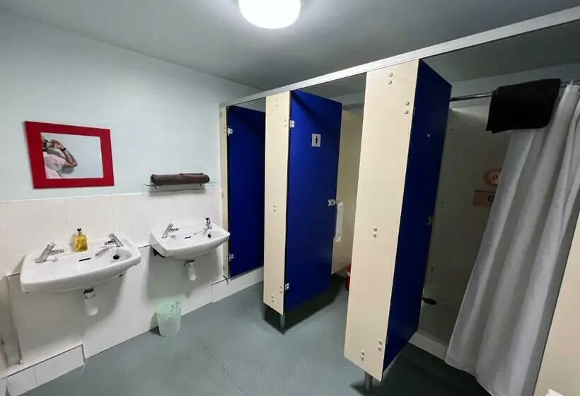 バス共有のスタンダードルーム, Lands End Hostel And B&b