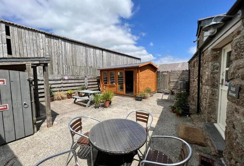 Standard room with outdoor bath, Lands End Hostel And B&b