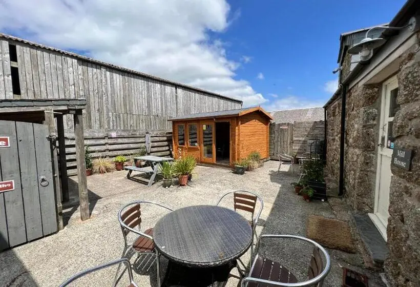 Standard room with outdoor bath, Lands End Hostel And B&b