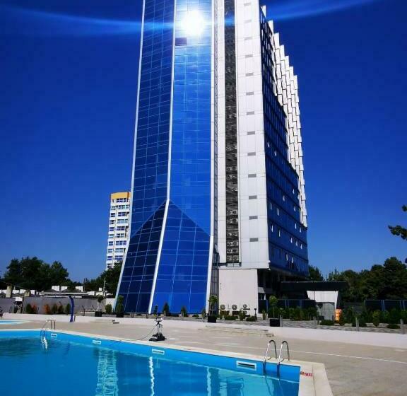 带1个卧室的带阳台的公寓, Olimp Sea View Apartments Etajul 11
