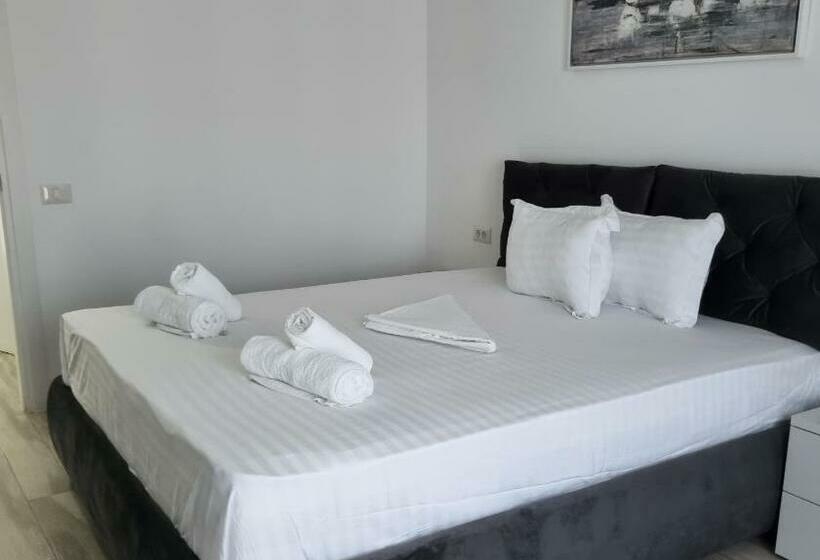 带1个卧室的带阳台的公寓, Olimp Sea View Apartments Etajul 11