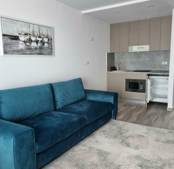 带1个卧室的带海景的公寓, Olimp Sea View Apartments Etajul 11