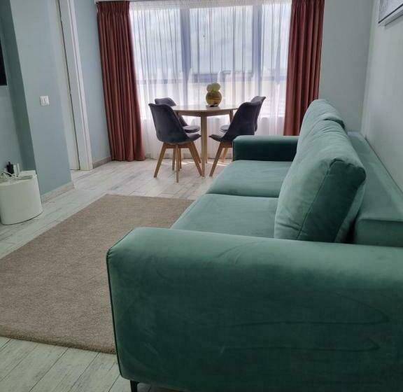 آپارتمان 1 خوابه با چشم‌انداز دریا, Olimp Sea View Apartments Etajul 11