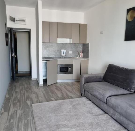 آپارتمان 1 خوابه با چشم‌انداز دریا, Olimp Sea View Apartments Etajul 11